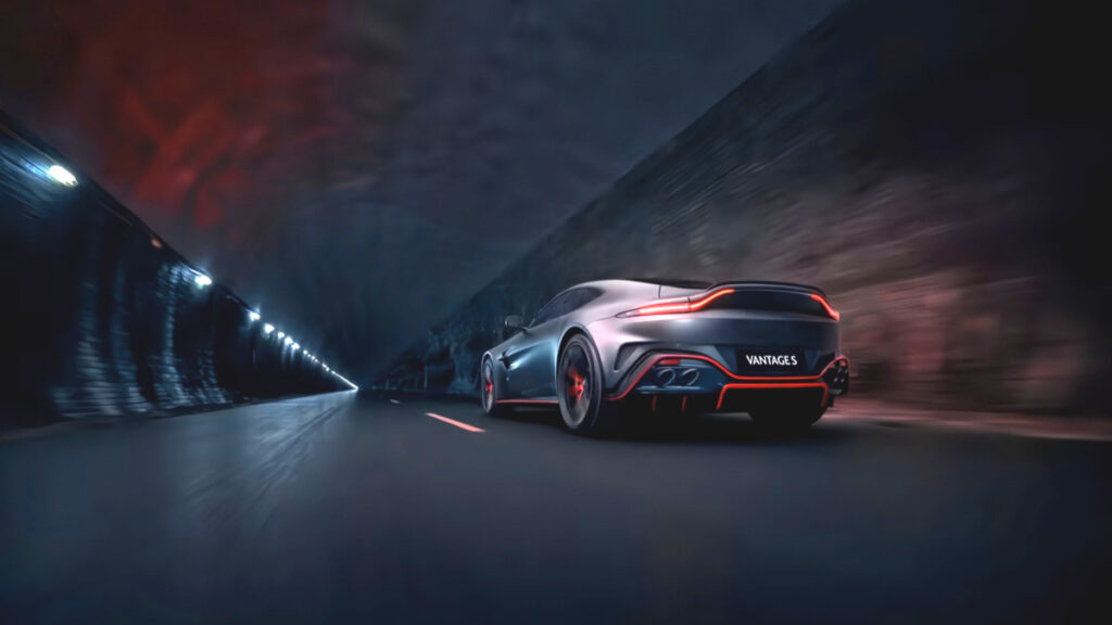 Aston Martin Vantage S (6)