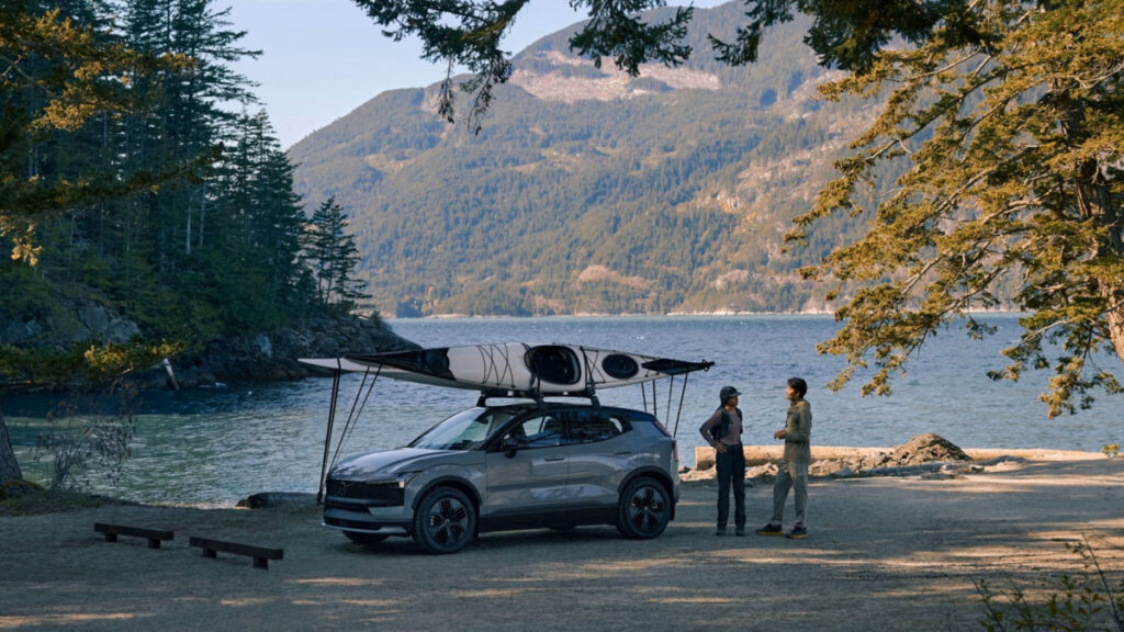 Volvo EX30 Cross Country (4)