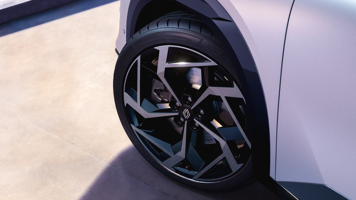 renault-filante-5000-contracts-hybrid-crossover (1)