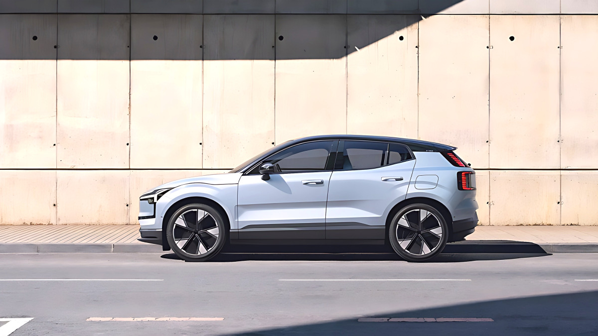 volvo-ex30-price-cut-3-million-won-premium-ev (1)